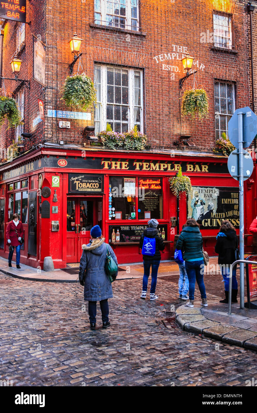 The Temple Bar Pub in Temple Bar Street Dublin City Ireland Stock Photo