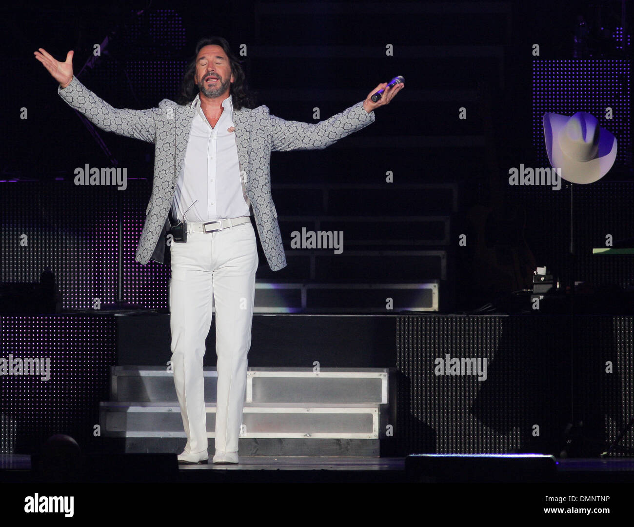 Marco Antonio Solis High Resolution Stock Photography and Images - Alamy