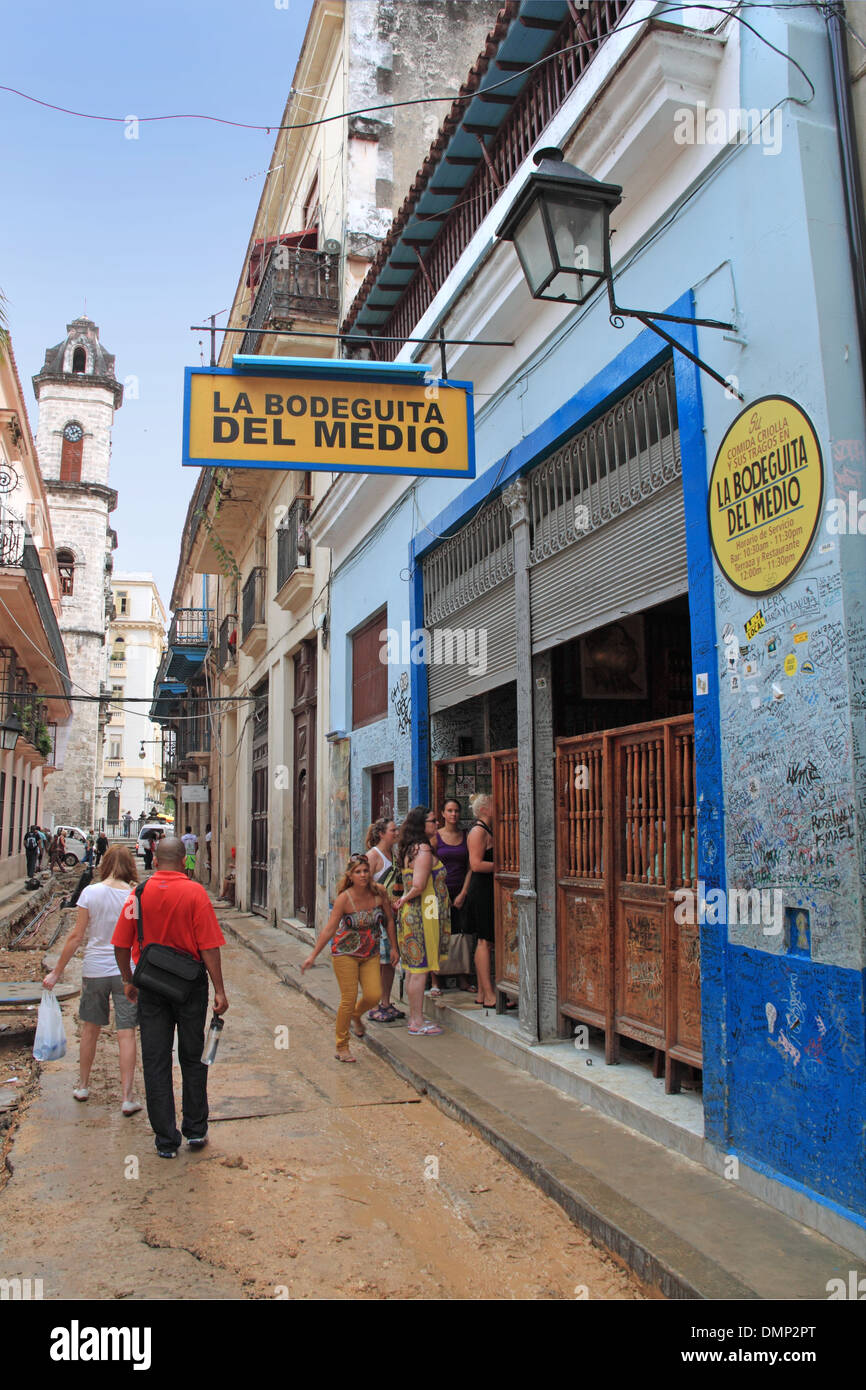La Bodeguita del Medio, Calle Empedrado, Old Havana (La Habana Vieja), Cuba, Caribbean Sea, Central America Stock Photo