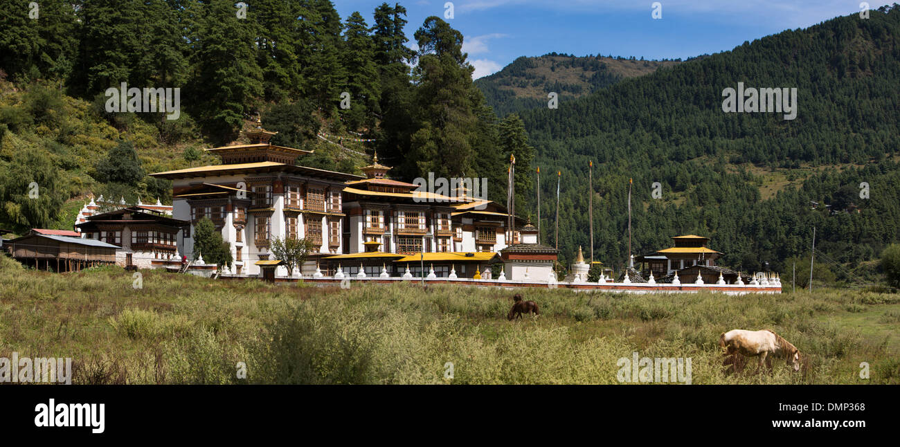 Bhutan, Bumthang Valley, Kurjey Lhakang, panoramic view of monastery buildings Stock Photo