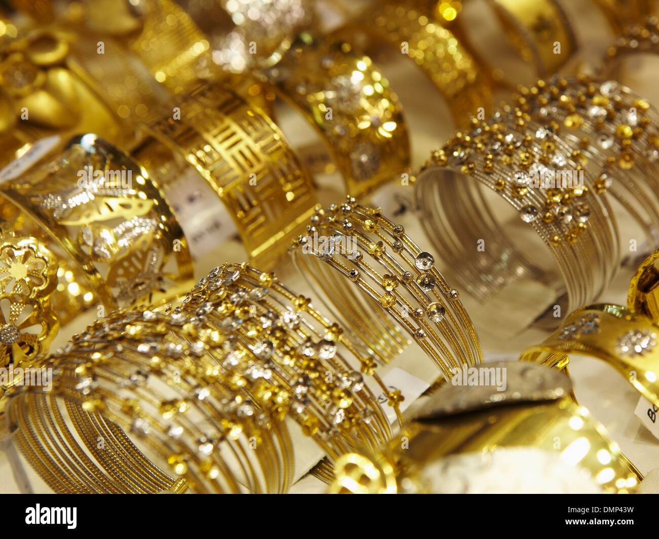 Gold bangle dubai hi-res stock photography and images - Alamy
