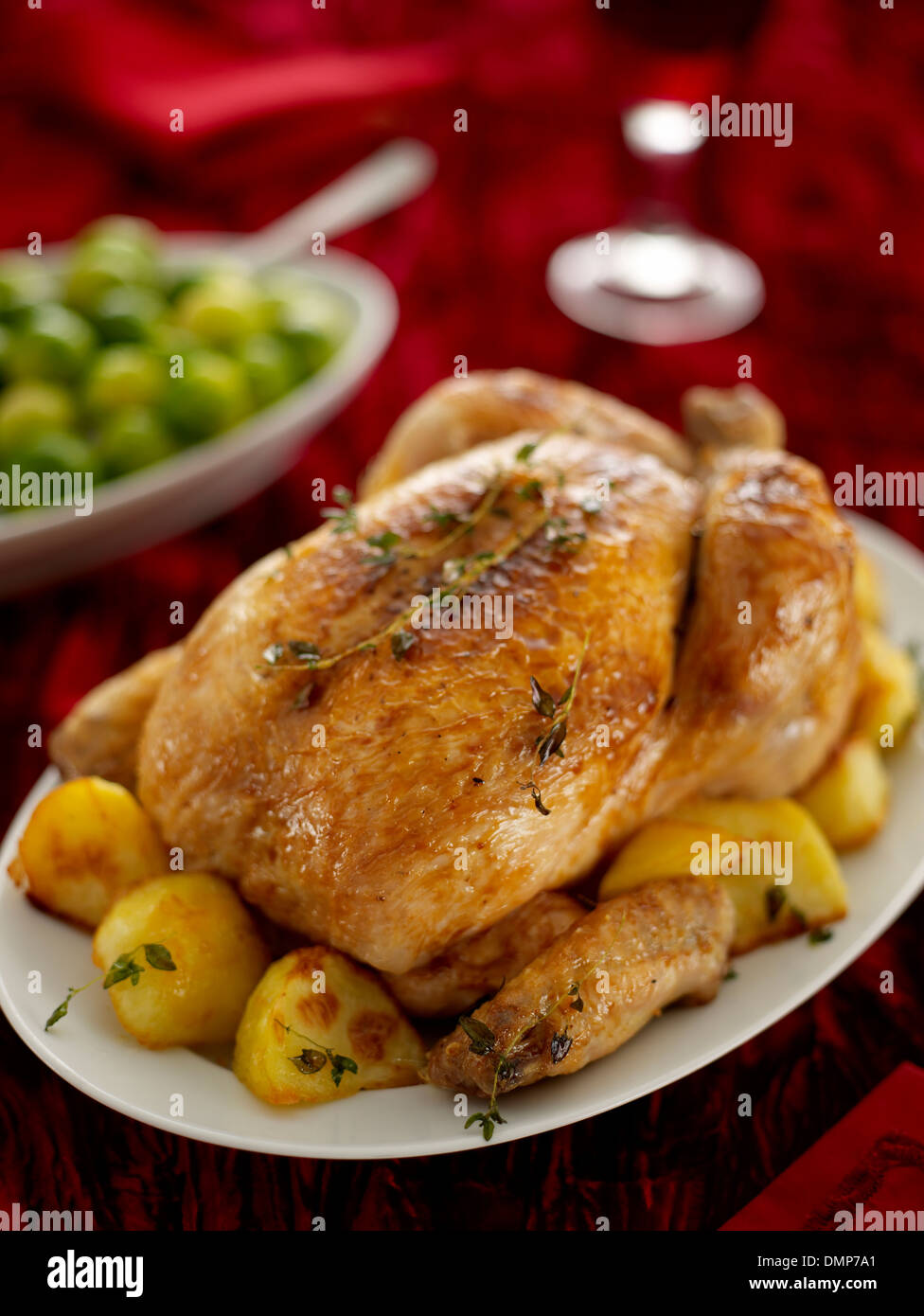 Whole roast chicken in glass hires stock photography and images Alamy