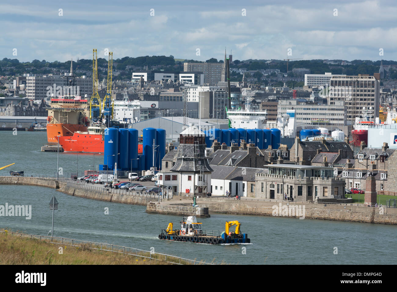 aberdeen north sea oil industry offshore supply Stock Photo Alamy