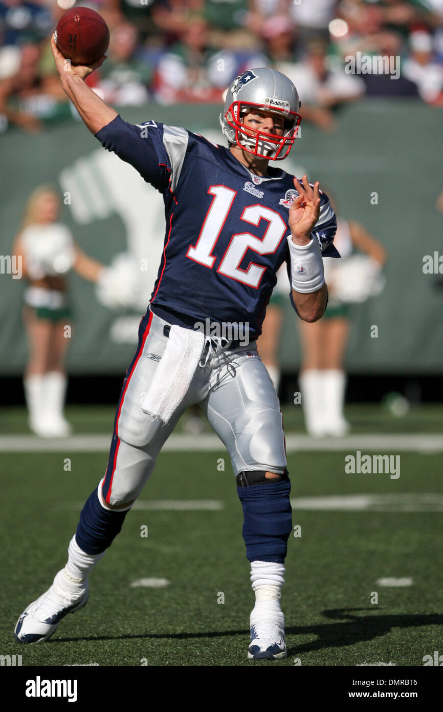 20 September 2009: New England Patriots #12 Quarterback Tom Brady with a  pass.The New York Jets defeated the New England Patriots 16-9 at Giants  Stadium in Rutherford, New Jersey. (Credit Image: ©