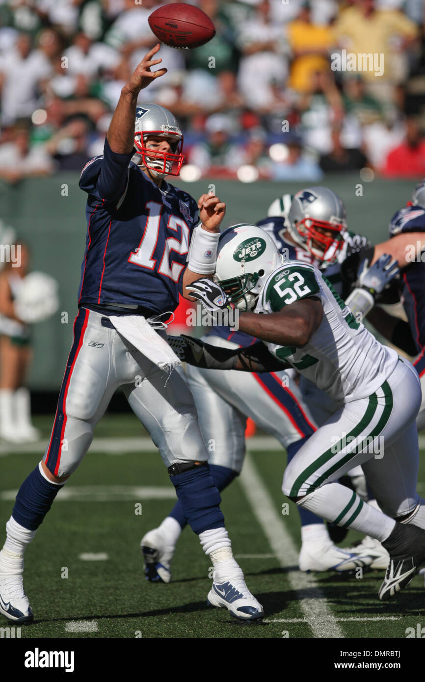 New England Patriots quarterback Tom Brady throws a pass against the New  York Jets at Giants Stadium in East Rutherford, New Jersey on September 9,  2007. (UPI Photo/John Angelillo Stock Photo - Alamy