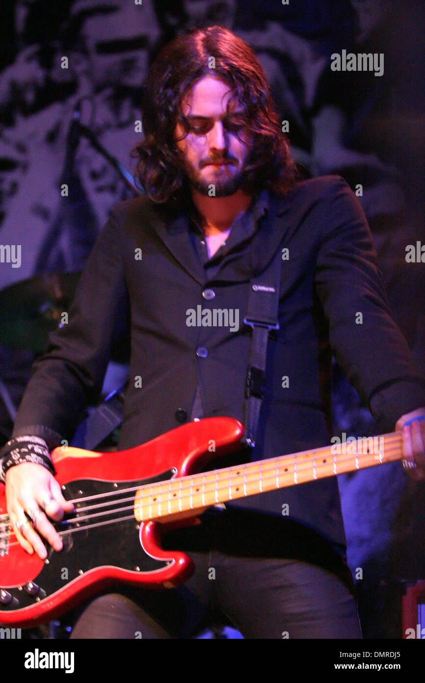 Noah harmon hi-res stock photography and images - Alamy