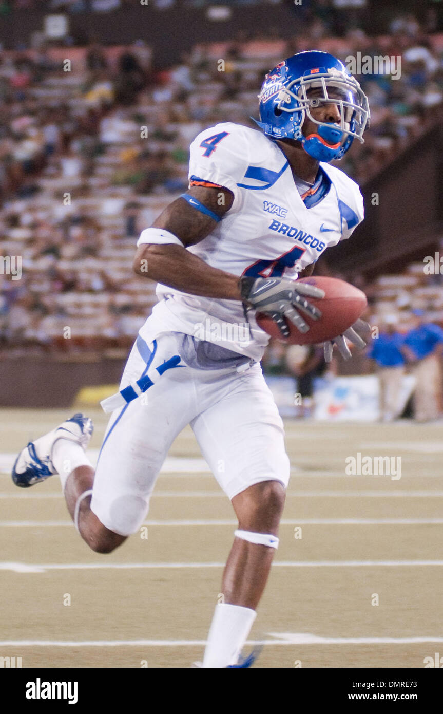 Boise State wide receiver Titus Young #4 on his way to the end