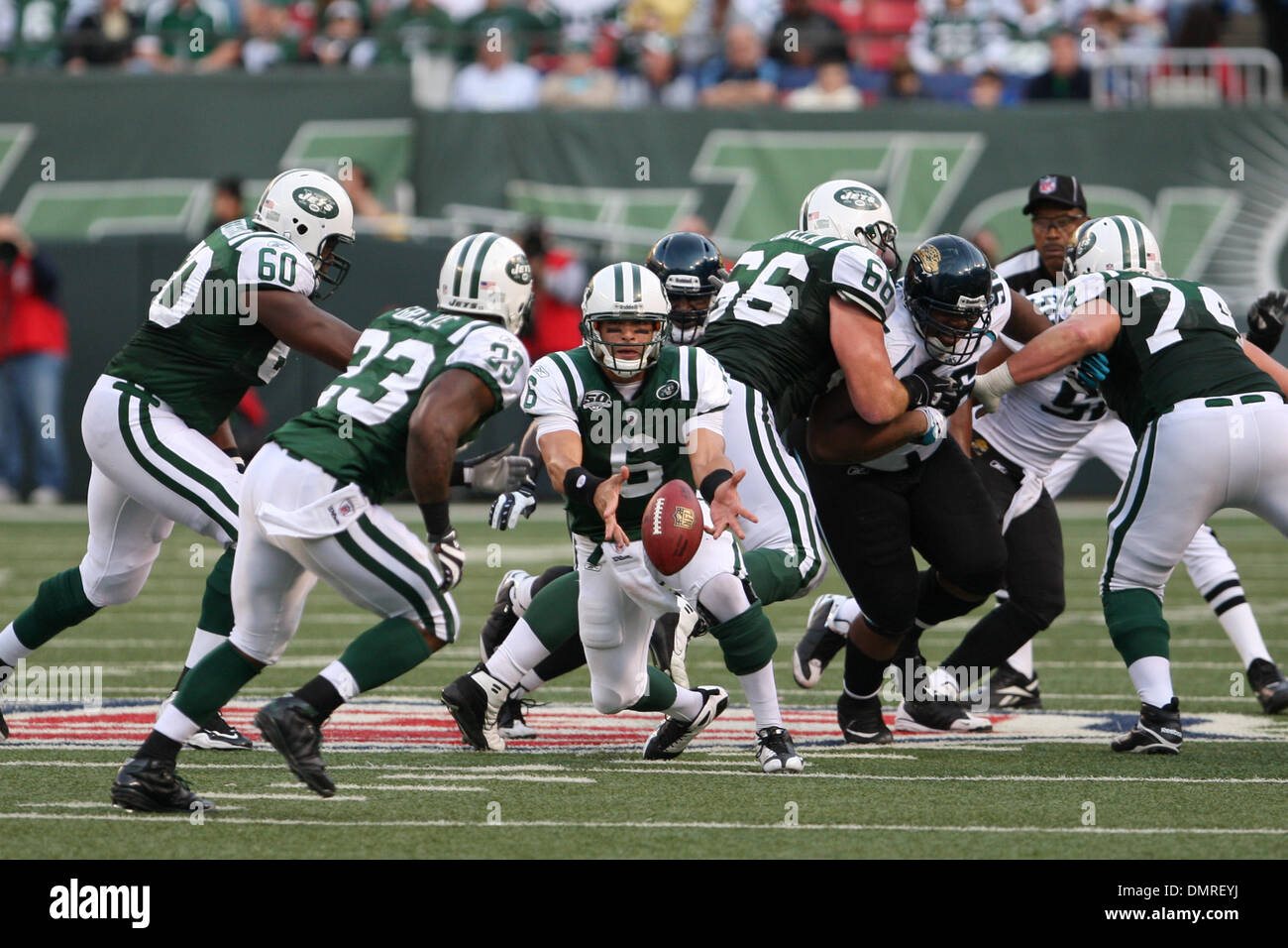 Mark Sanchez #6 quarterback of the New York Jets Stock Photo - Alamy