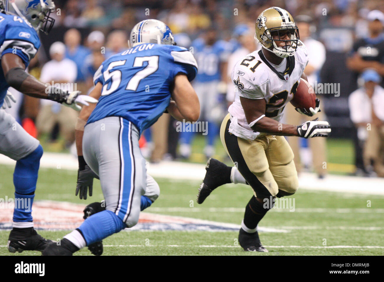 Saints running back mike bell hi-res stock photography and images - Alamy