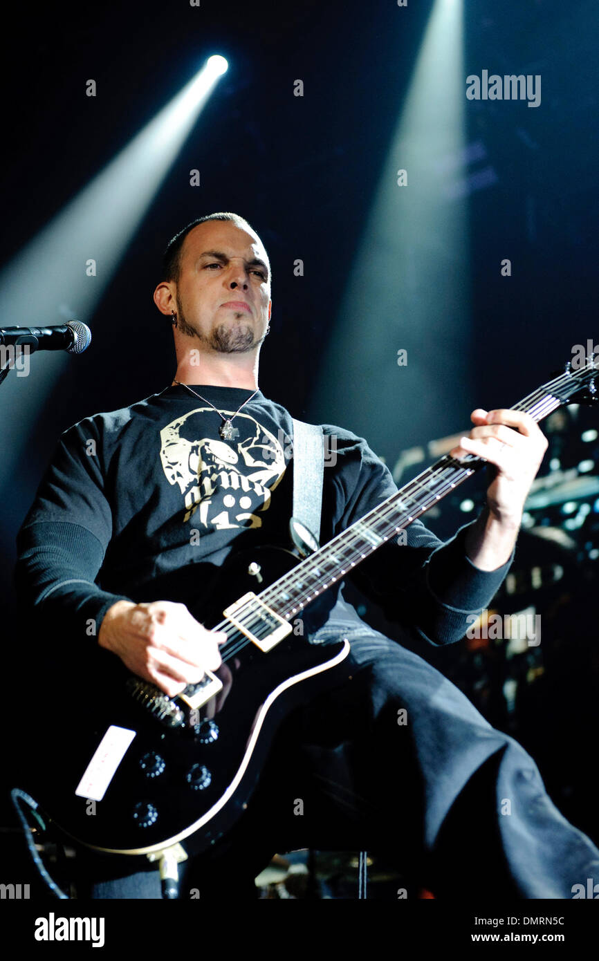Creed lead guitarist Mark Tremonti during the bands show in Dallas