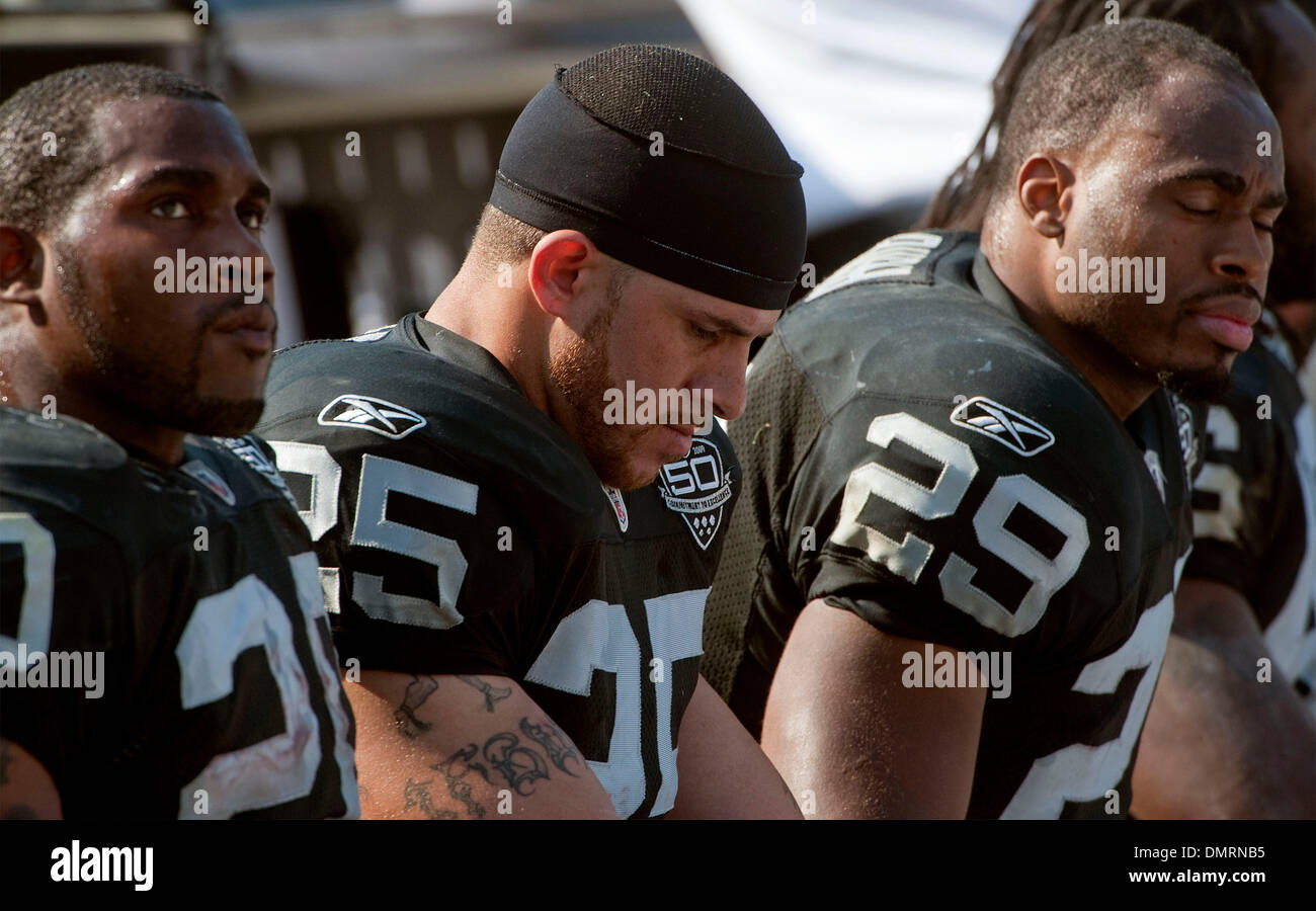 Nov 6, 2011; Oakland, CA, USA; Denver Broncos fullback Spencer Larsen (46)  before a play against the Oakland Raiders during the first quarter at O.co  Coliseum. Denver defeated Oakland 38-24 Stock Photo - Alamy