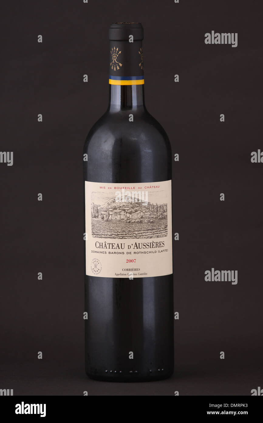 A bottle of French red wine, Chateau d'Aussieres 2007, Domaines Barons de Rothschild Lafite, Corbieres, France Stock Photo