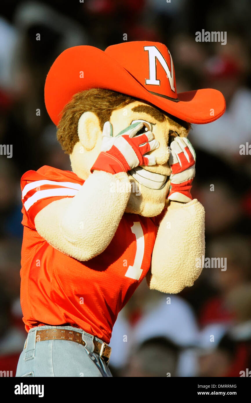 The Texas Tech ''Air Raid'' invaded Lincoln and upset the red hot #15 Nebraska Cornhuskers, 31-10.  Nebraska mascot Herbie is wiping his eyes in the 4th quarter as the Cornhuskers are losing in front of 86,107 fans. (Credit Image: © Steven Leija/Southcreek Global/ZUMApress.com) Stock Photo