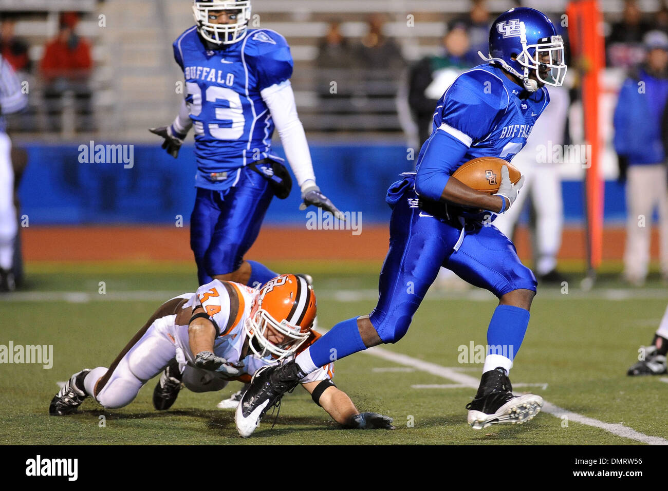 Marcus Rivers Nfl Buffalo wide receiver Marcus Rivers (2) races the kick past a diving ...