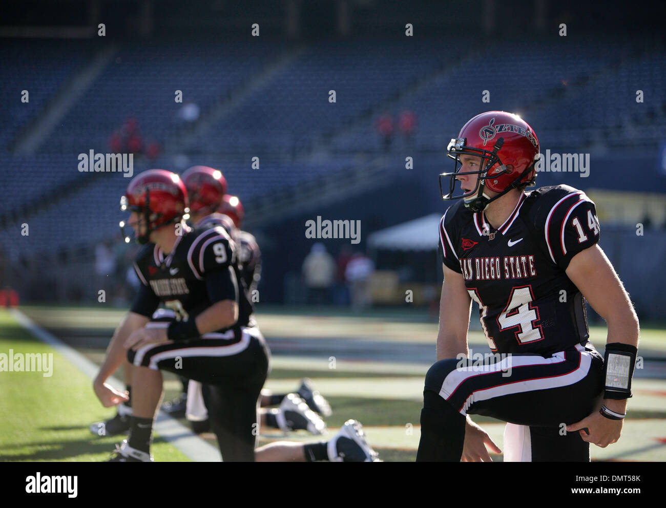 Ronnie Hillman leads San Diego State to 35-14 Poinsettia win over