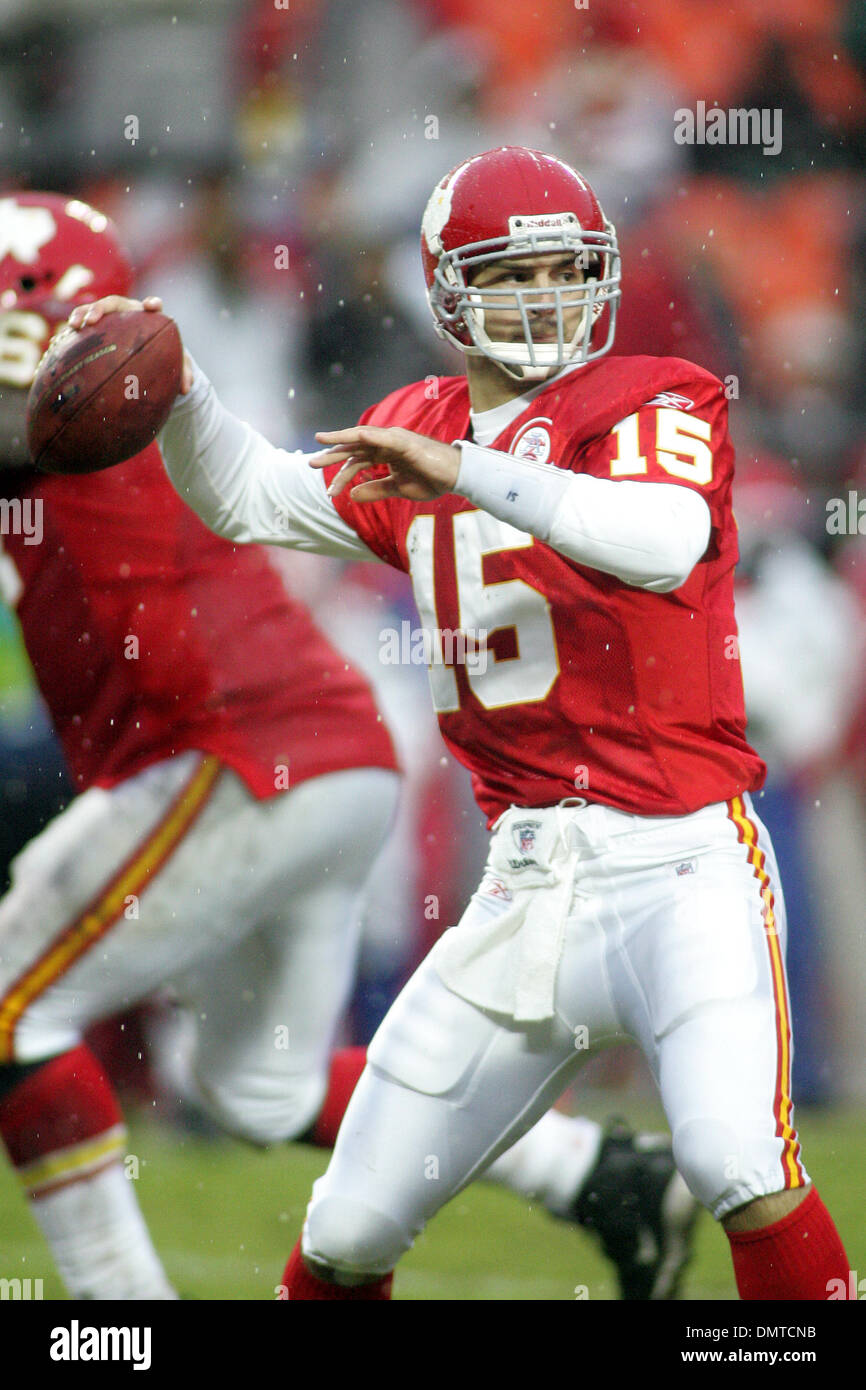 Chargers chiefs hi-res stock photography and images - Alamy