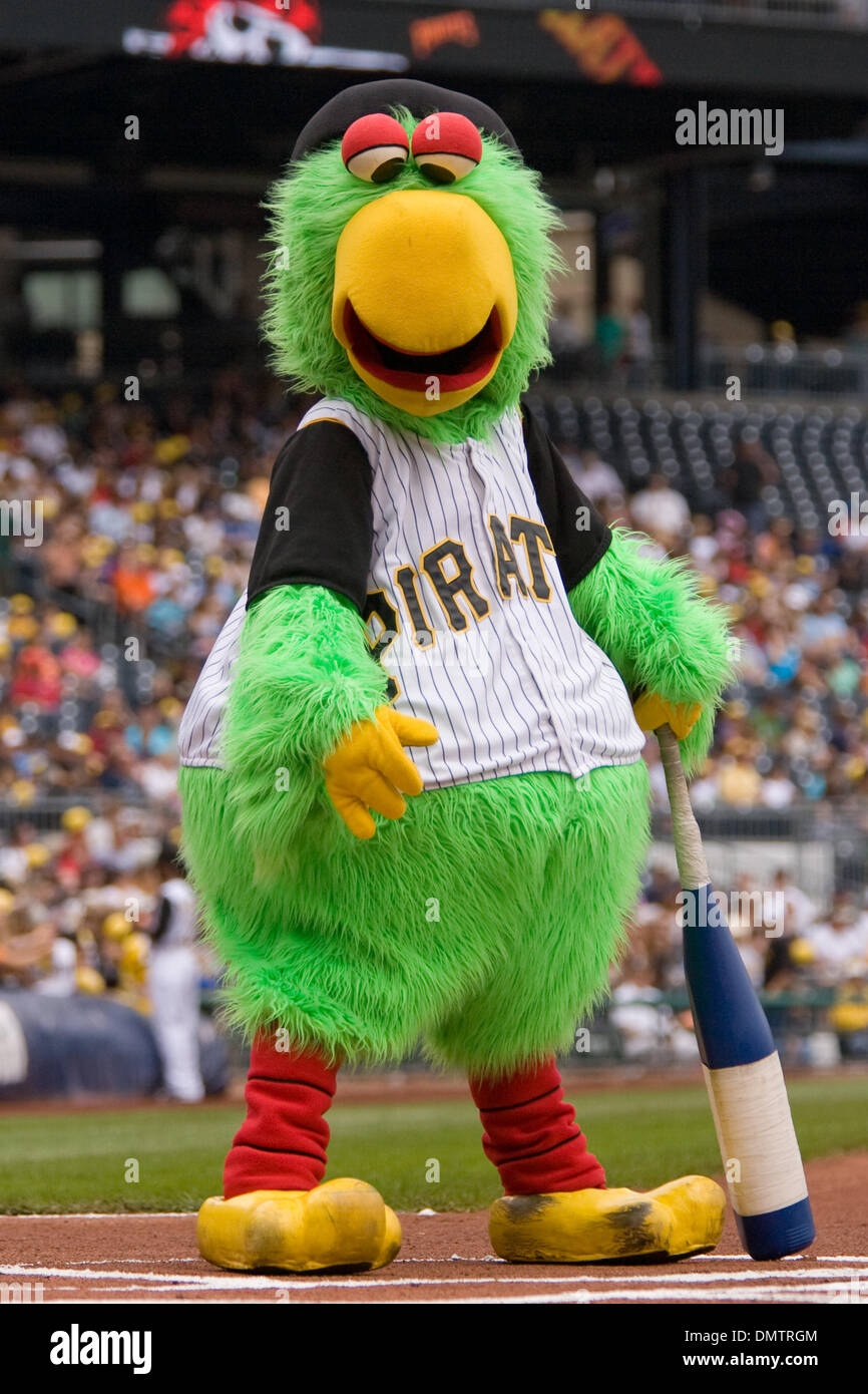 23 August 2009: Pittsburgh Pirates mascot the Parrot prior to the