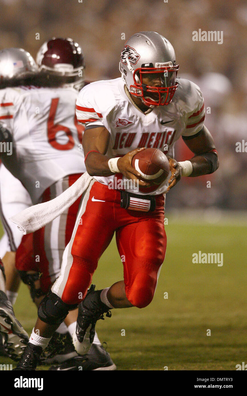 Donovan Porterie (15) of the University of New Mexico Lobos steps back