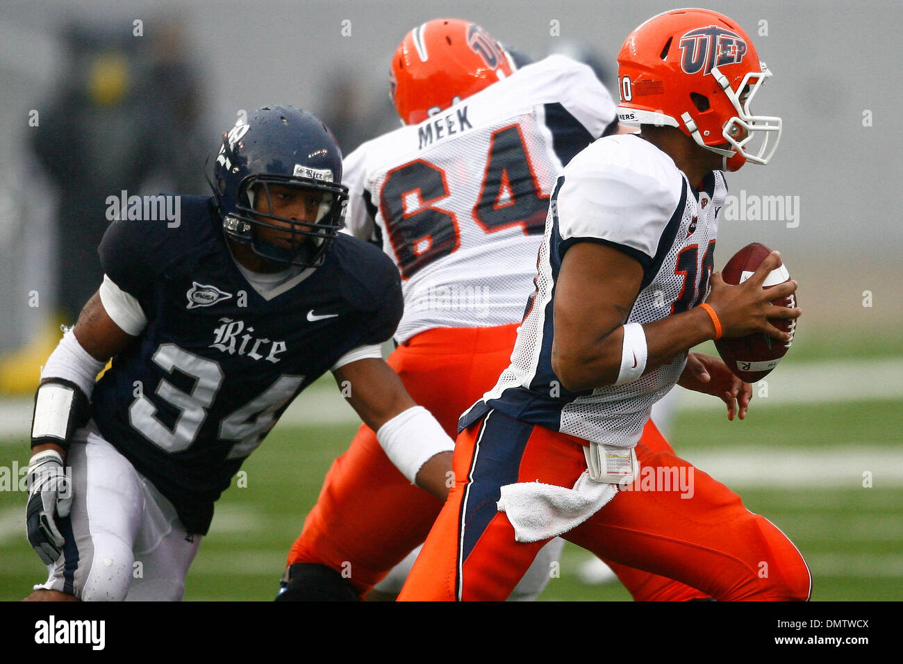 Terrance Garmon (#34) of the Rice Owls pursues Trevor Vittatoe (#10) of ...
