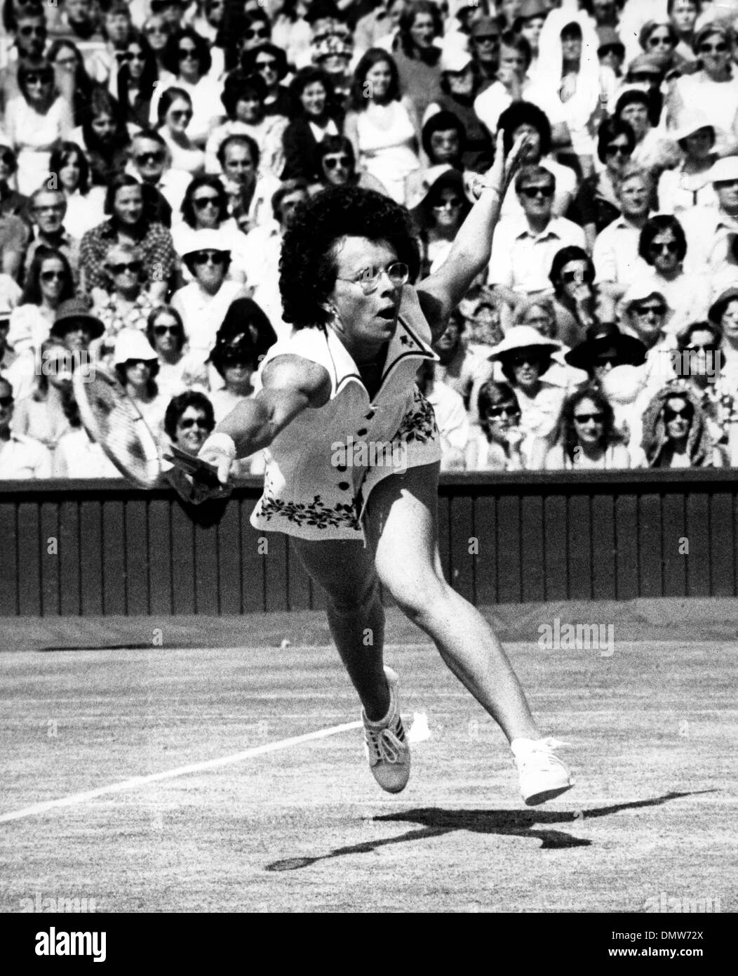 Feb. 7, 1975 - London, England, U.K. - American Mrs. BILLIE-JEAN KING seen in actiion during her match against Miss Chris Evert (the title holder). Mrs King won the match at the Wimbledon tennis championships. (Credit Image: © KEYSTONE Pictures USA/ZUMAPRESS.com) Stock Photo