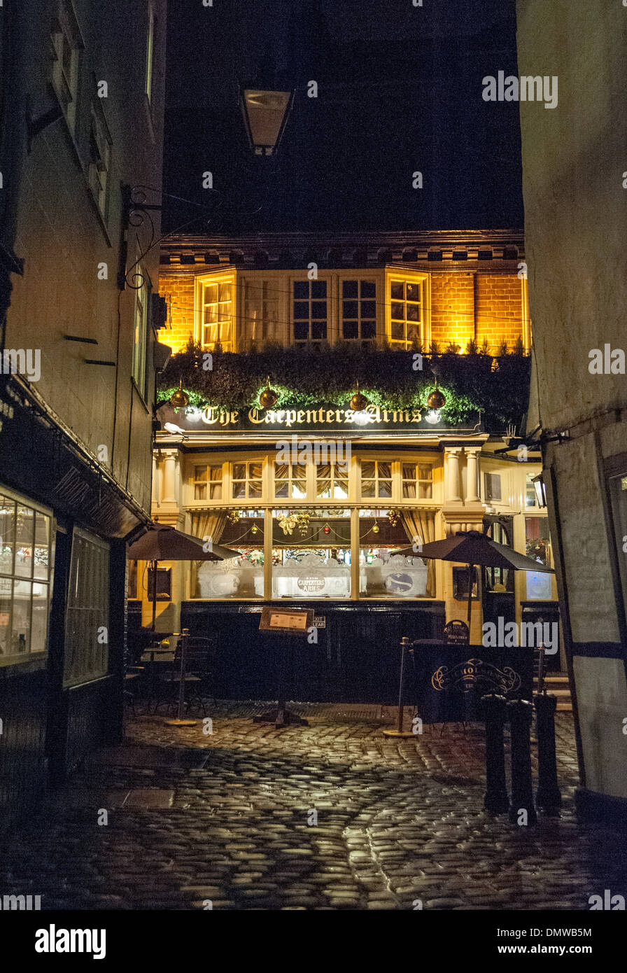 The Carpenters Arms pub in Windsor Berkshire UK Stock Photo Alamy