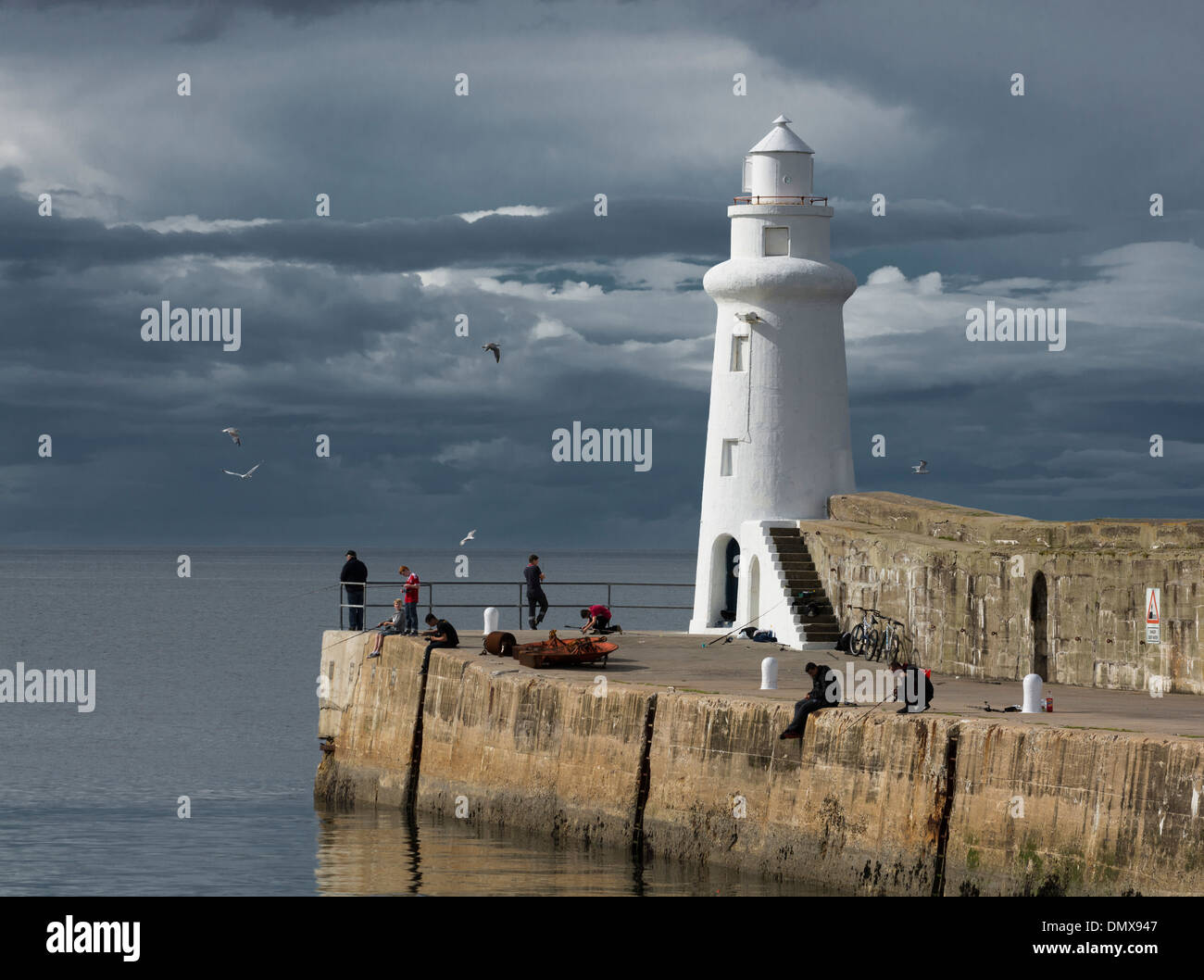 macduff lighthouse sea angling pier moray coast Stock Photo