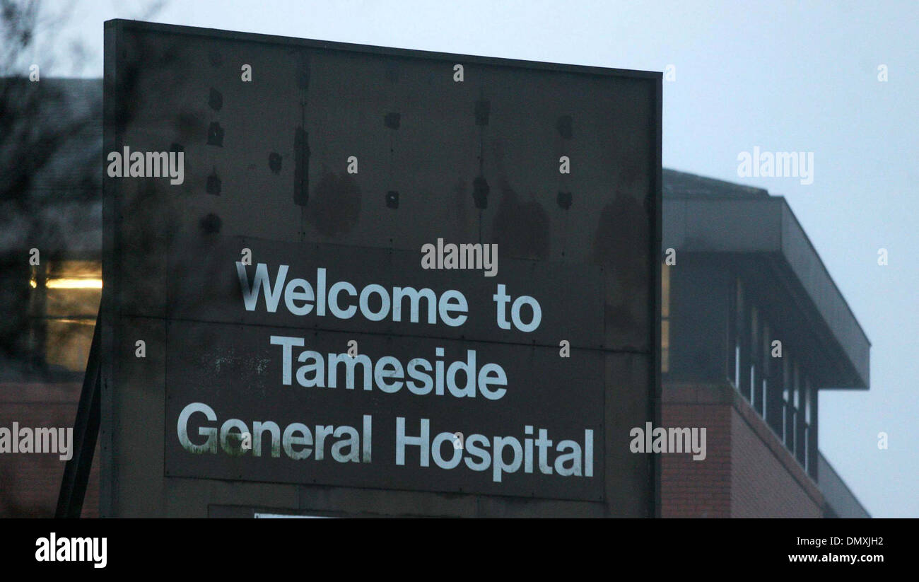Tameside hospital ashton under lyne hires stock photography and images