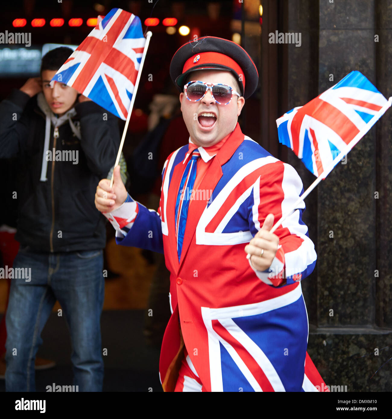 Man wearing an Union Jack suit outside a tourist shop in London Stock ...