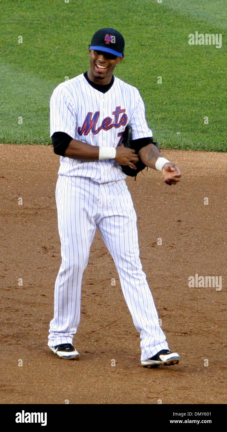 Reyes hits for the cycle at Shea Stadium in 2006 