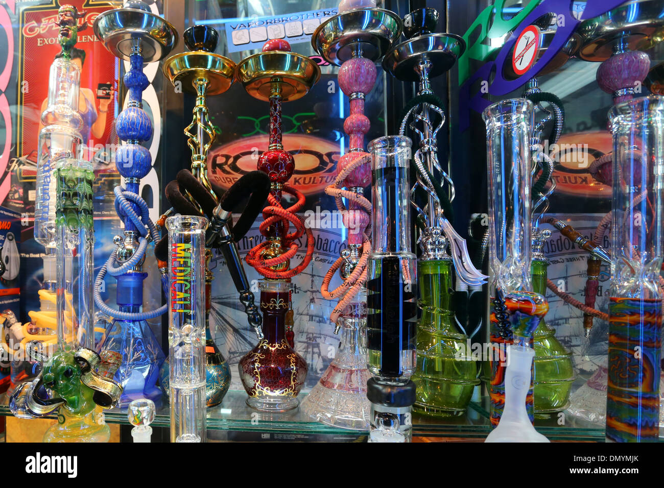 Bongs hi-res stock photography and images - Alamy