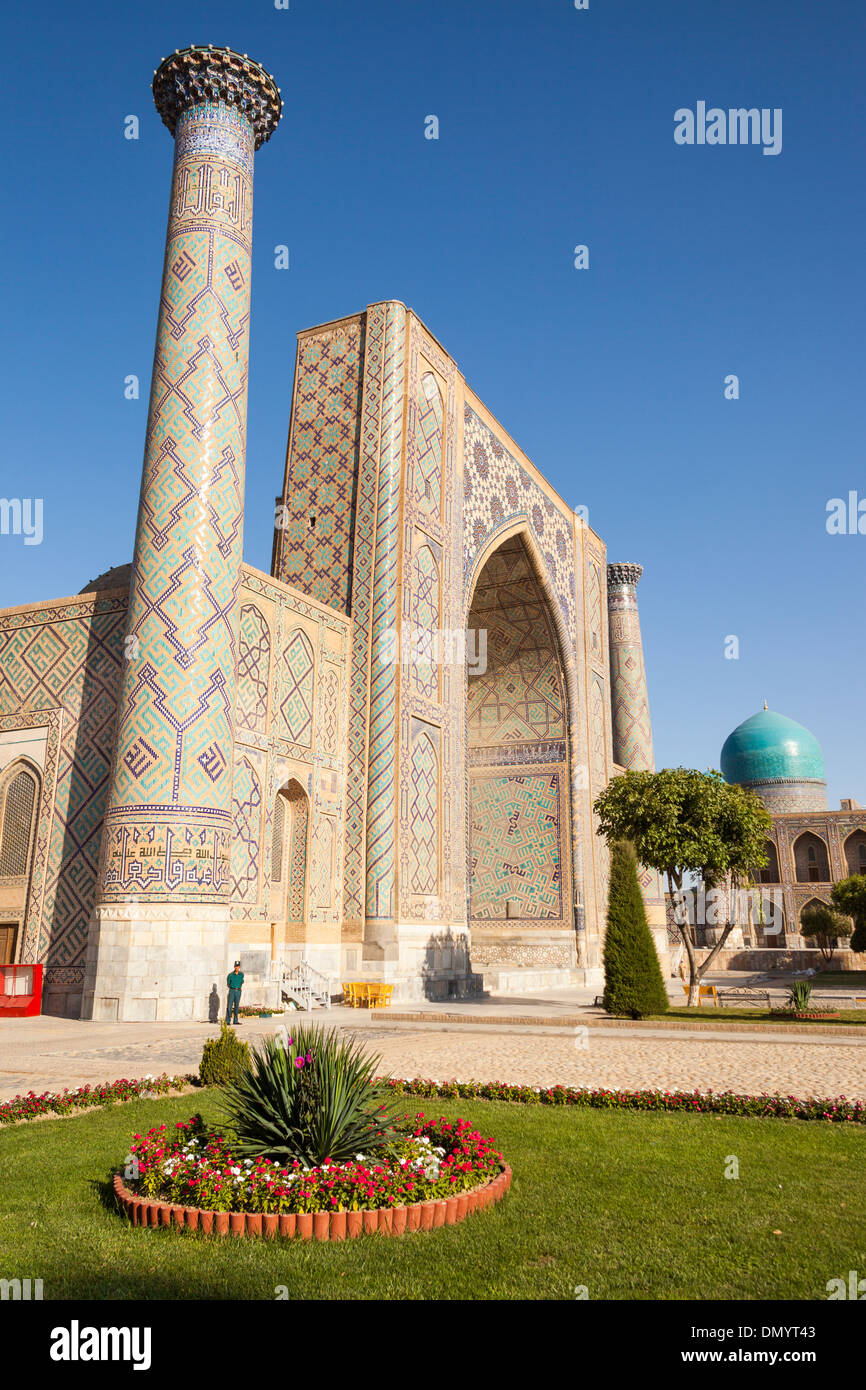 Ulugh Beg Madrasah, also known as Ulugbek Madrasah, Registan Square, Samarkand, Uzbekistan Stock Photo