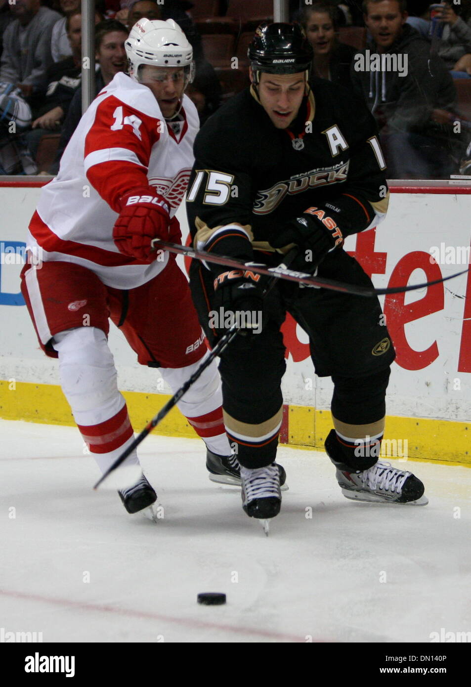 Detroit Red Wings defenseman Brendan Smith (2) during the NHL game Stock  Photo - Alamy