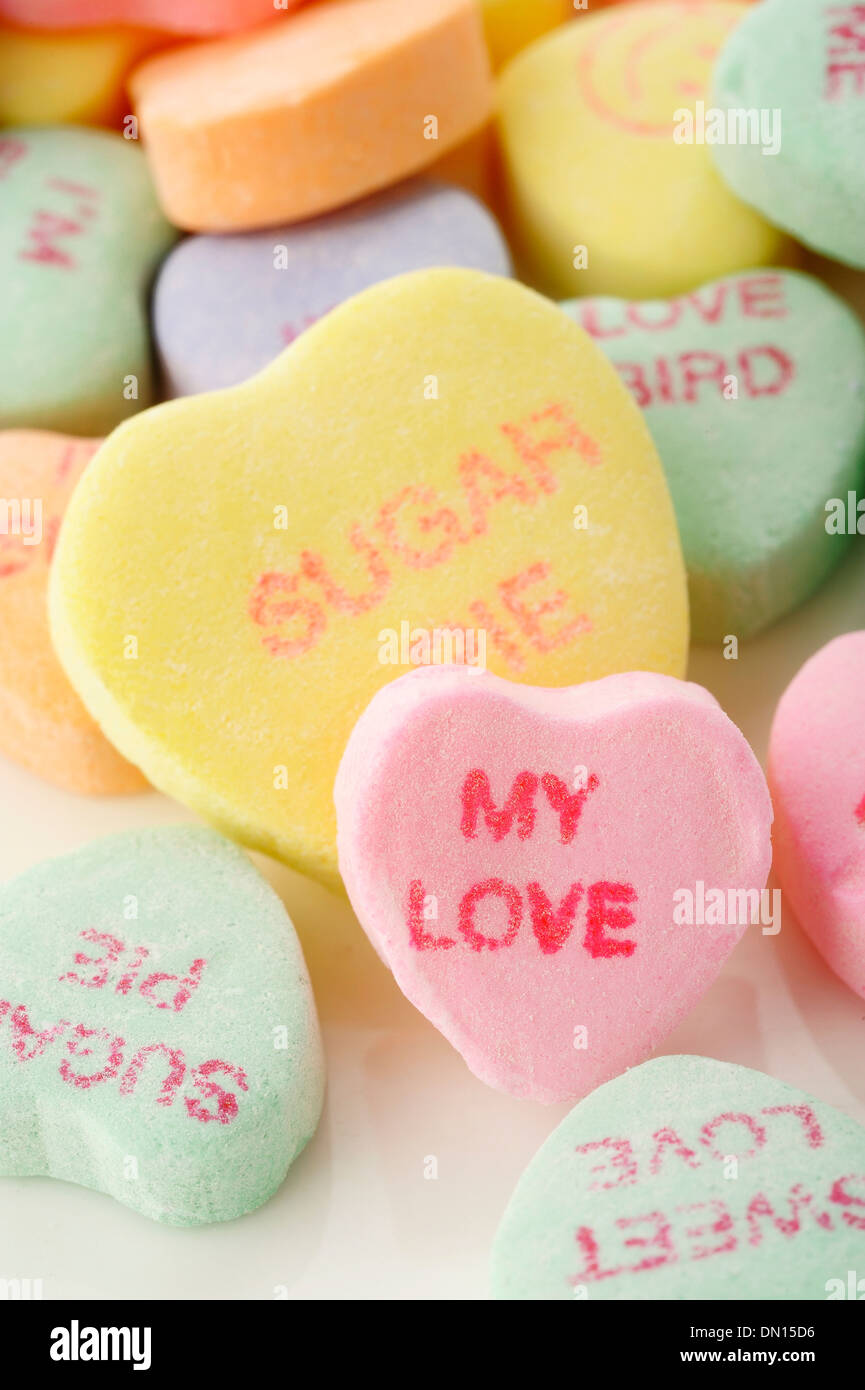 Conversation hearts hi-res stock photography and images - Alamy