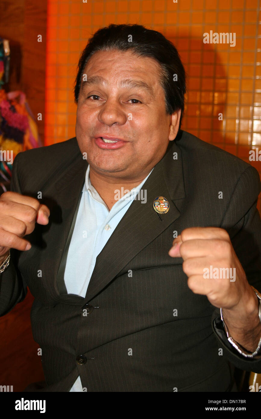 Roberto duran hi-res stock photography and images - Alamy