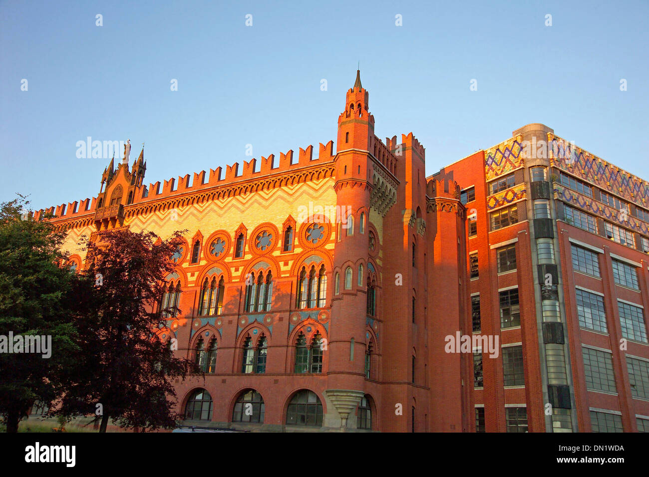 Glasgow Green Templeton Business Centre formerly carpet factory built in the images of the doges palace Stock Photo