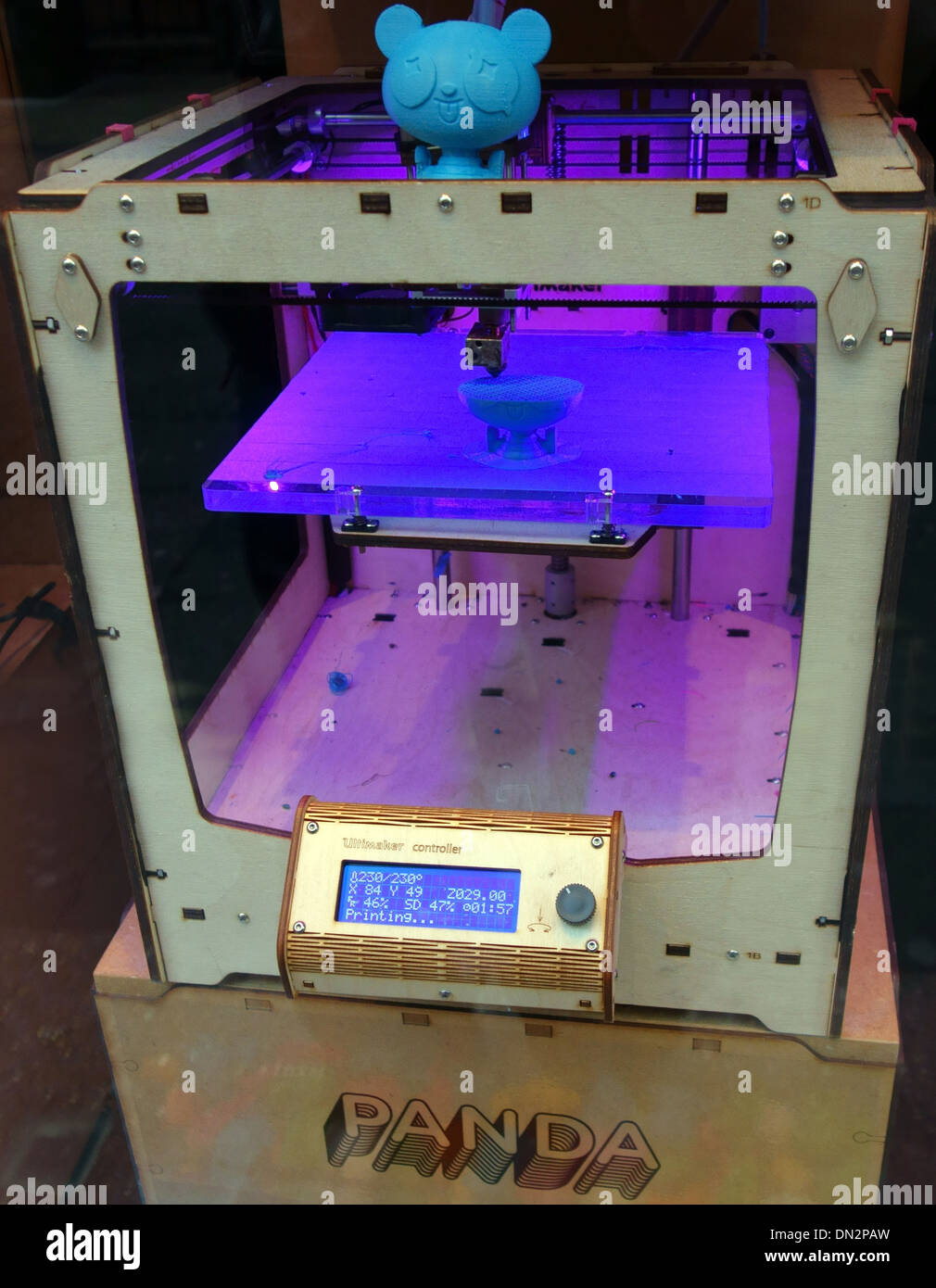 3D printer in shop window display, London Stock Photo Alamy