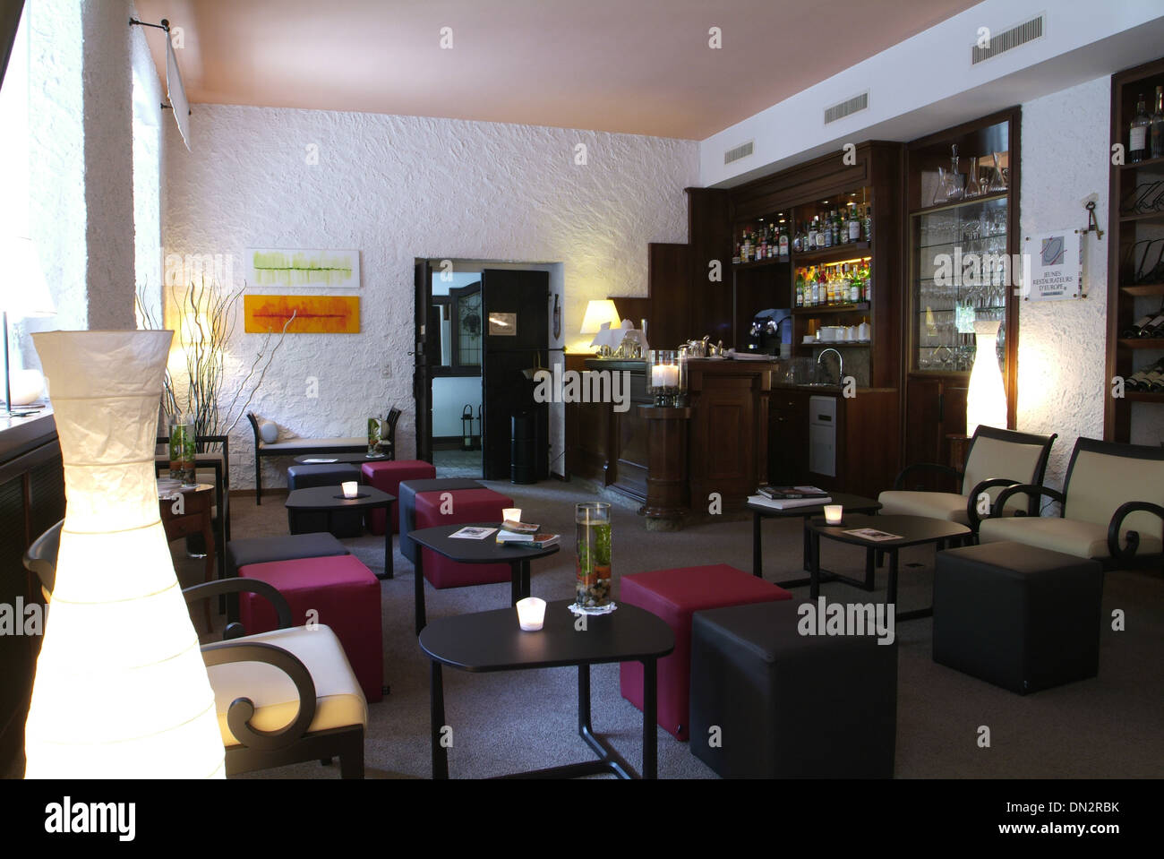 Modern Luxury Wine Bar Interior Stock Photo Alamy