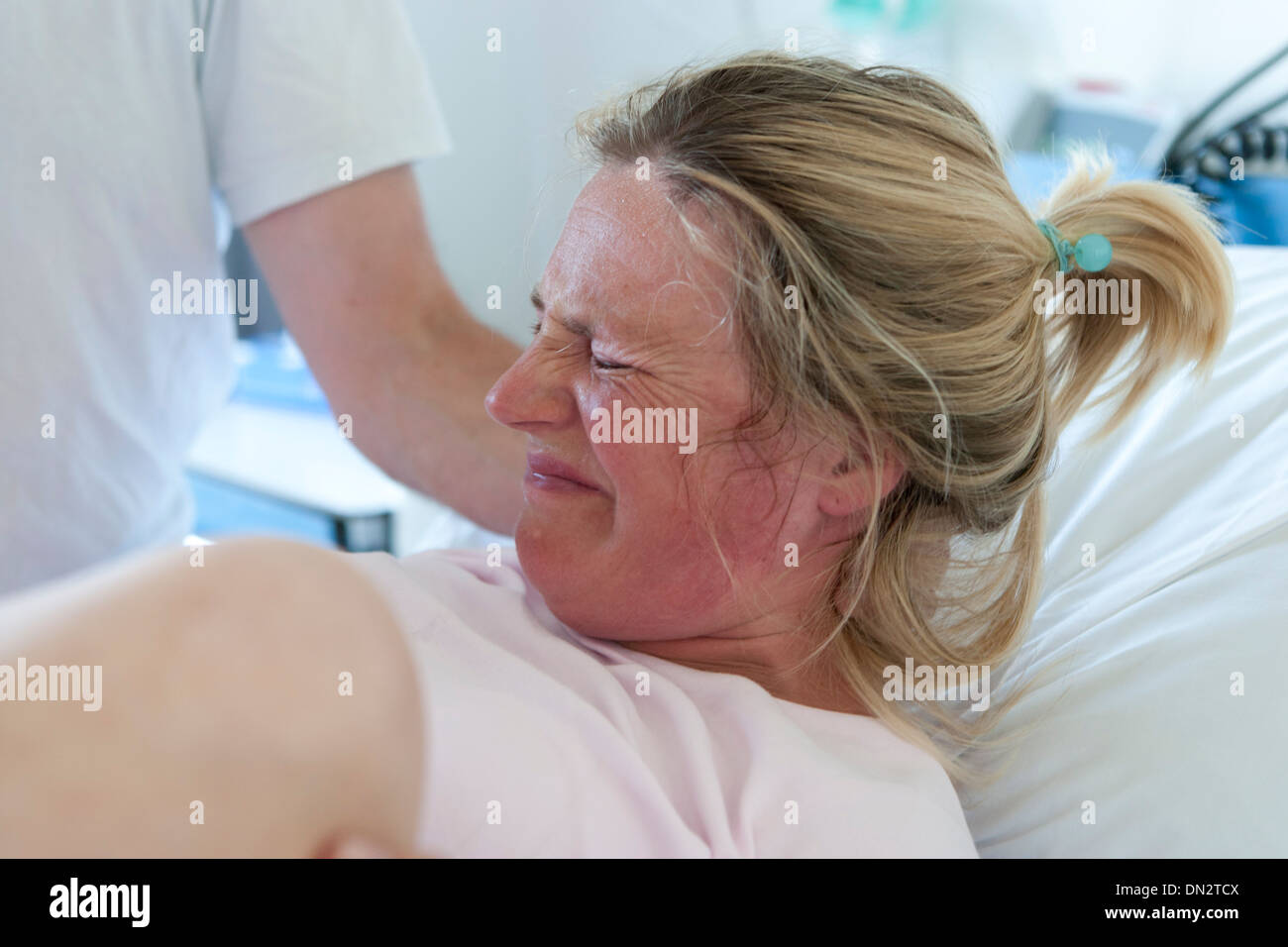 women giving birth photos