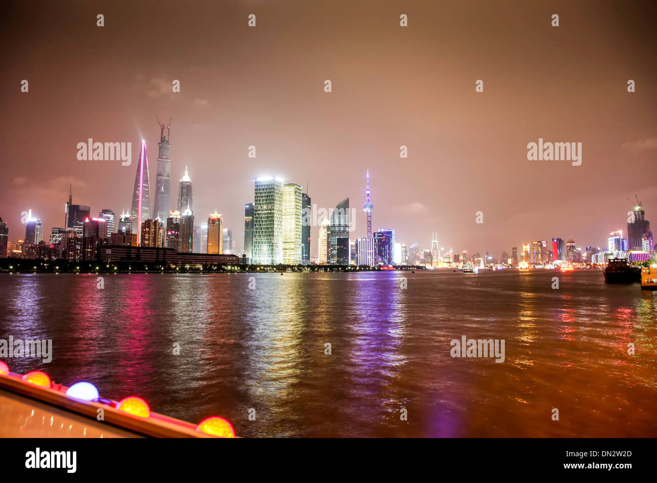 Shanghai cruise hi-res stock photography and images - Alamy