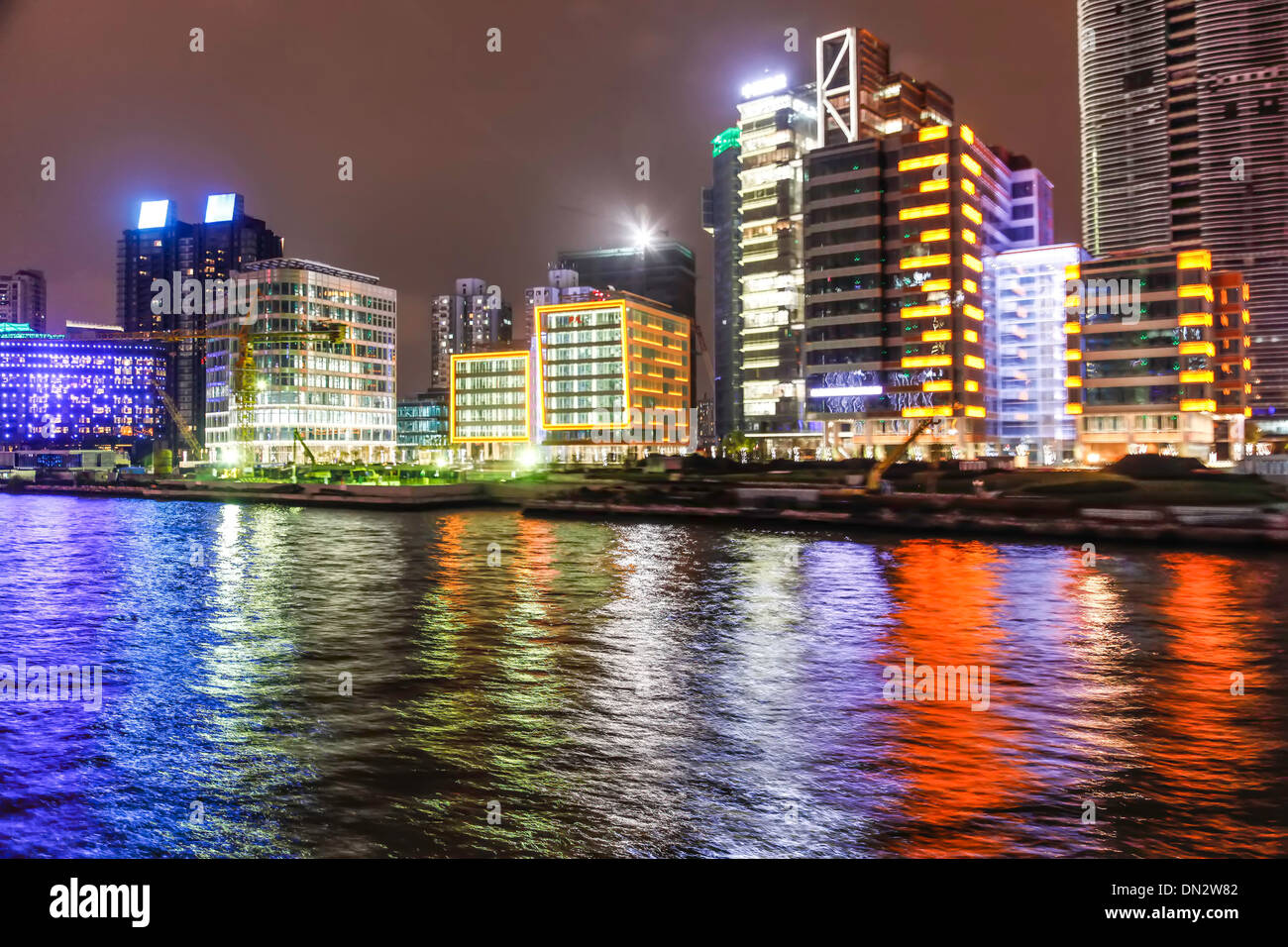Shanghai cruise hi-res stock photography and images - Alamy