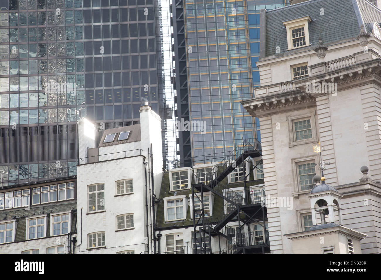 New and old buildings in london hi-res stock photography and images - Alamy