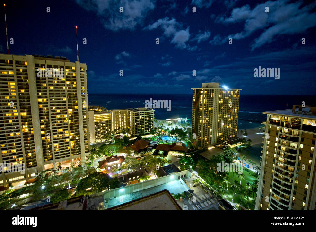 Hilton waikiki beach hi-res stock photography and images - Alamy