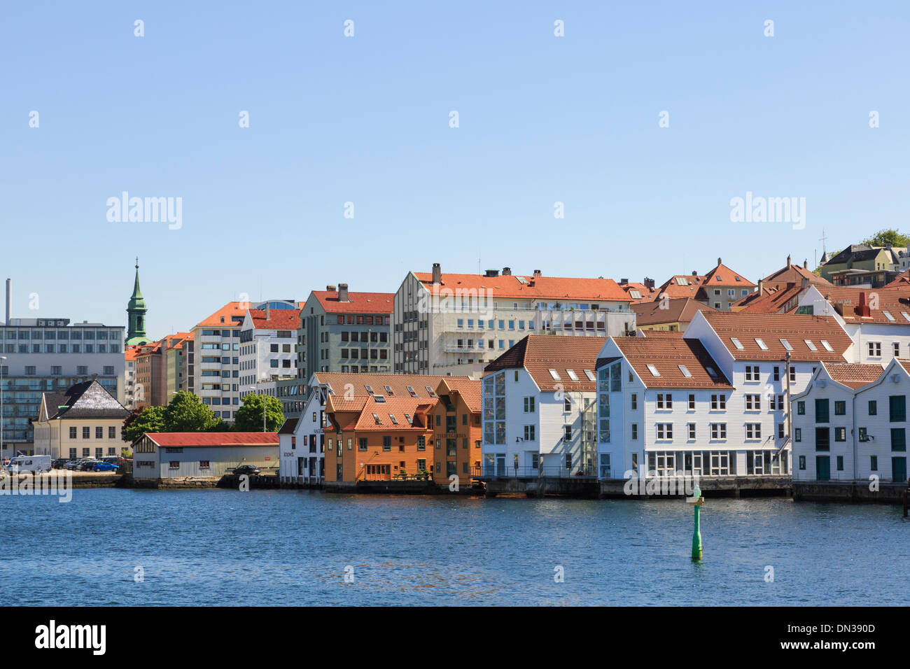Modern apartments on the waterfront overlooking Vågen harbour, Bergen ... - Luxury Waterfront Apartments Havnrede Norway