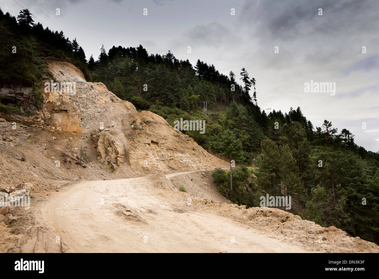Eastern Bhutan, dangerous roads highway to Shertang La Pass crossing landslide Stock Photo