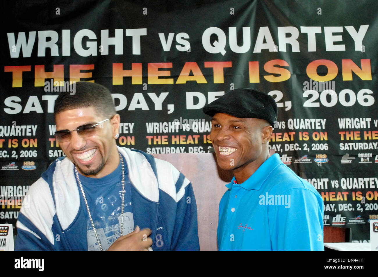 Nov 29, 2006; Tampa, FL, USA; Boxers 'RONALD WINKY' WRIGHT and IKE 'BAZOOKA' QUARTEY at the final press conference for their upcoming bouts on Saturday December 2 at The St. Pete Times Forum in Tampa. Mandatory Credit: Photo by Rob DeLorenzo/ZUMA Press. (©) Copyright 2006 by Rob DeLorenzo Stock Photo