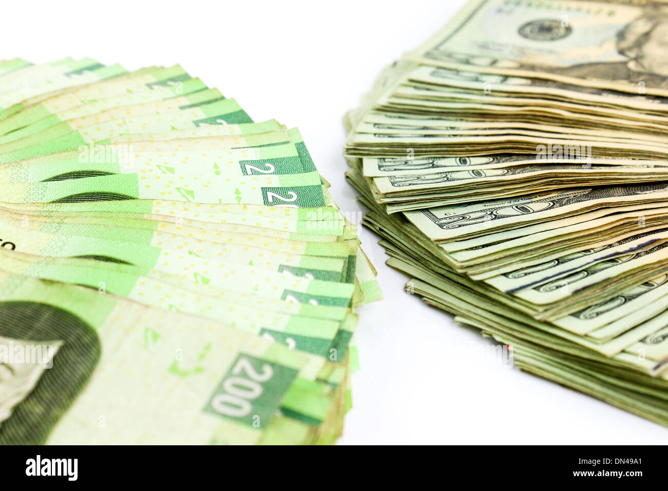 Peso vs dollar hires stock photography and images Alamy