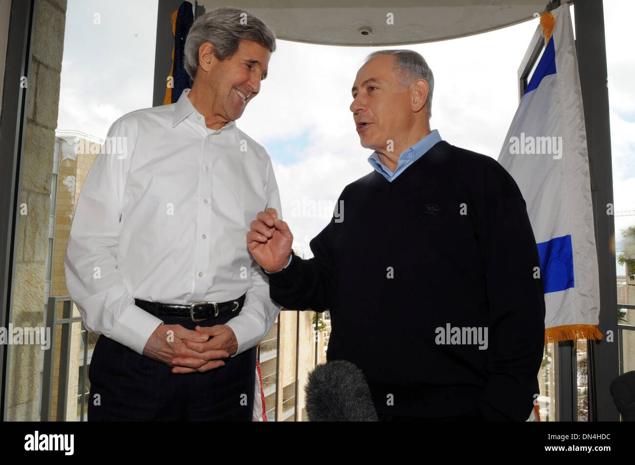 Israeli Prime Minister Netanyahu Welcomes Secretary Kerry to Snowy Jerusalem Stock Photo