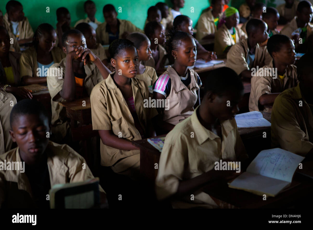 Africa school classroom hi-res stock photography and images - Alamy