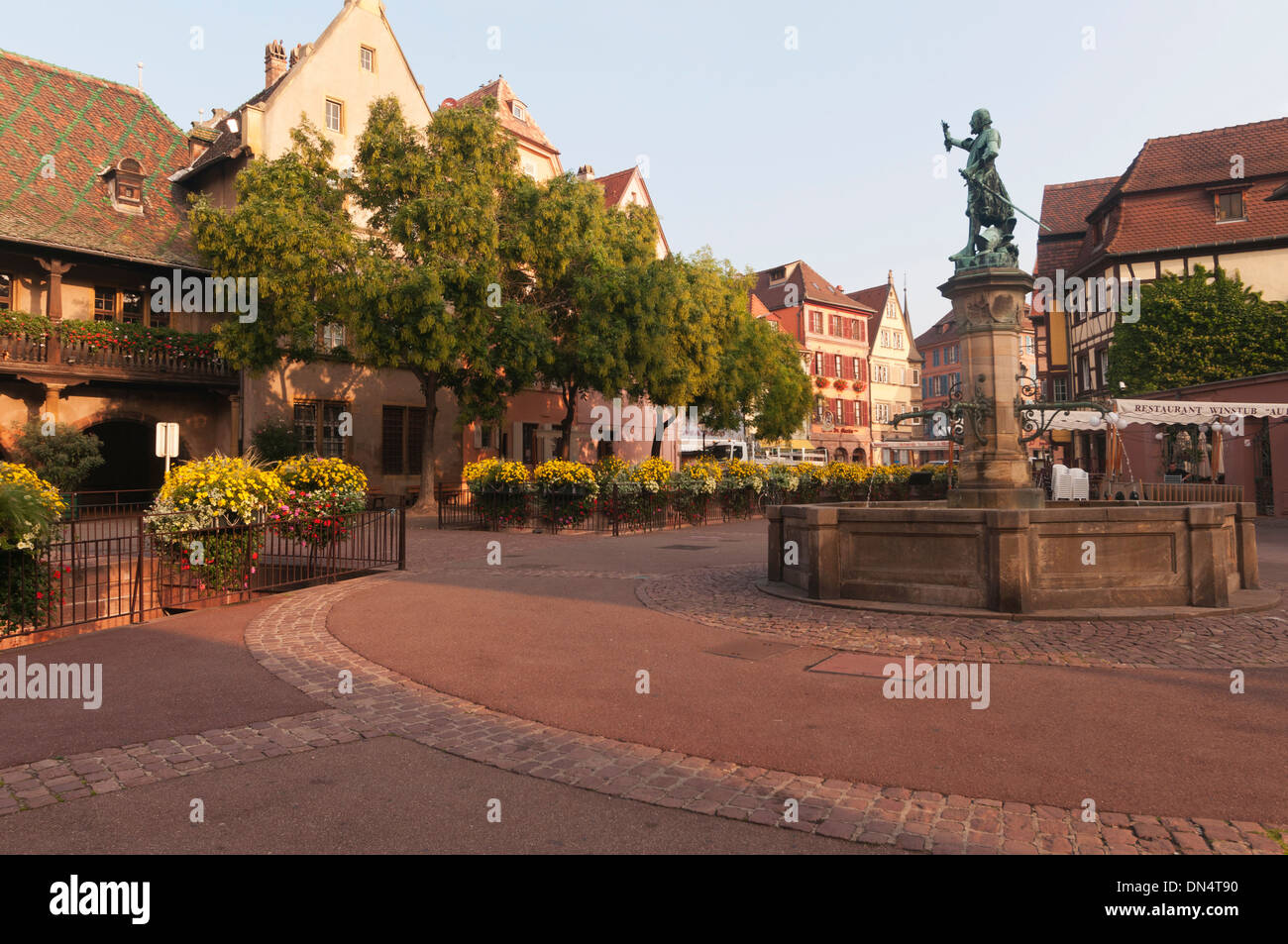 Elk213-2830 France, Alsace, Colmar, Place de 'Ancienne Douane, Fontaine Schwendi Stock Photo