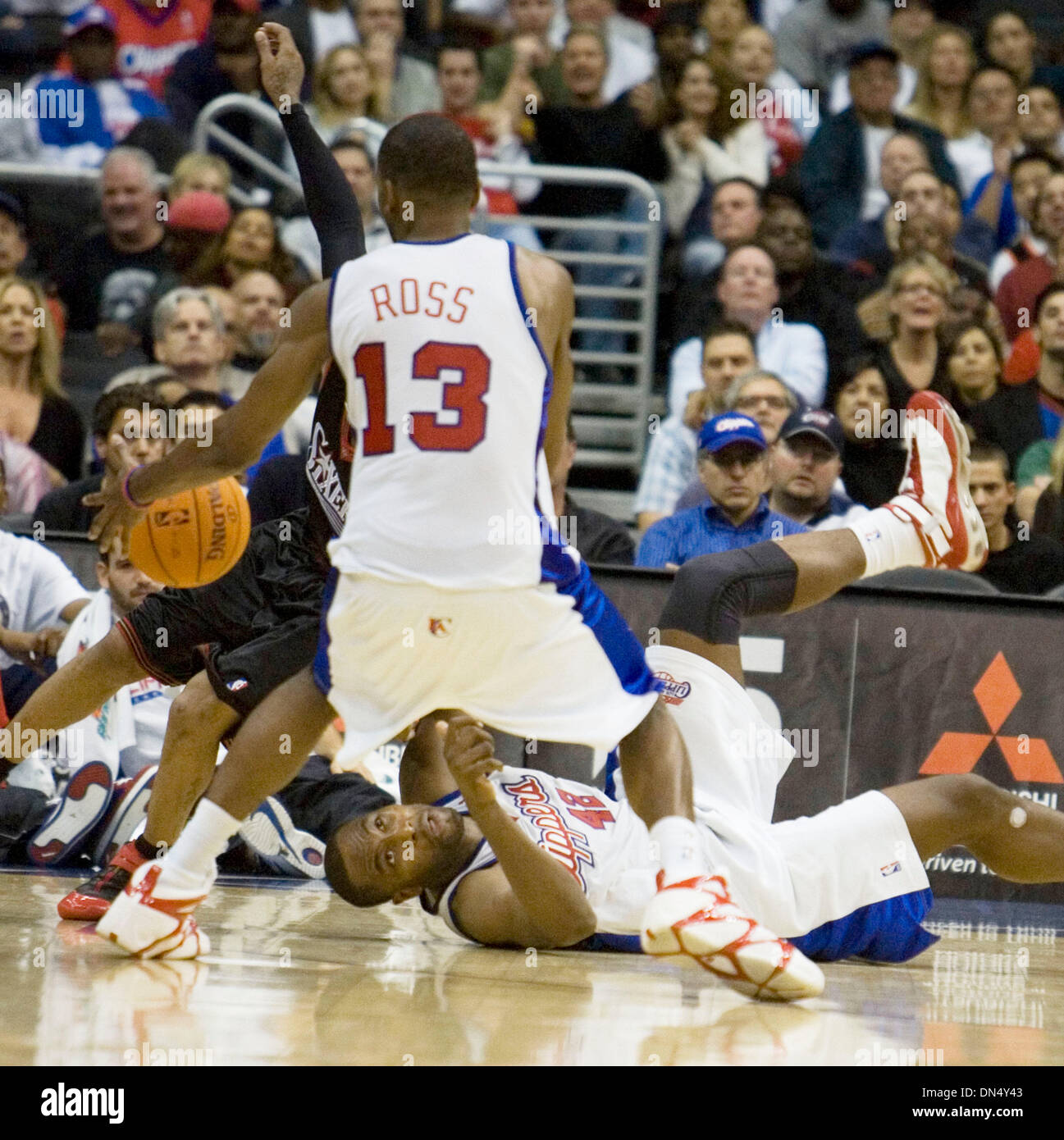 NBA scores 2014: Allen Iverson's jersey retirement, Clippers